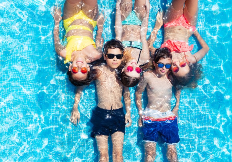 Какие факторы влияют на качество детских солнцезащитных линз